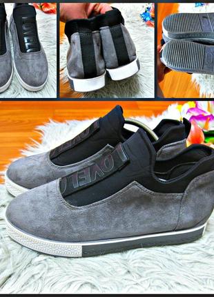 Продам ботинки