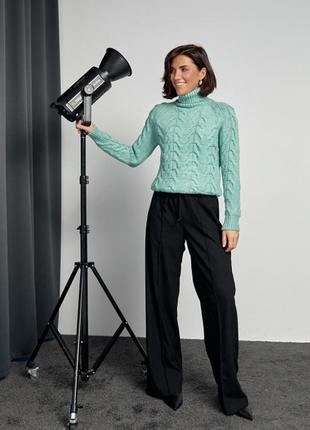 Женский свитер из крупной вязки в косичку, цвет: мятный7 фото