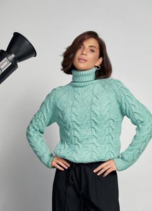 Женский свитер из крупной вязки в косичку, цвет: мятный5 фото