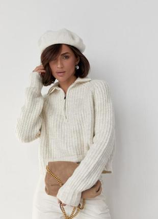 Женский вязаный свитер oversize с воротником на молнии, цвет: молочный5 фото