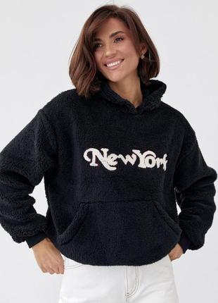 Женское худи с экомеха и надписью new york, цвет: черный