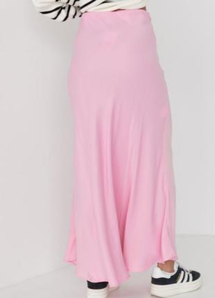 Длинная атласная юбка на резинке, цвет: розовый2 фото
