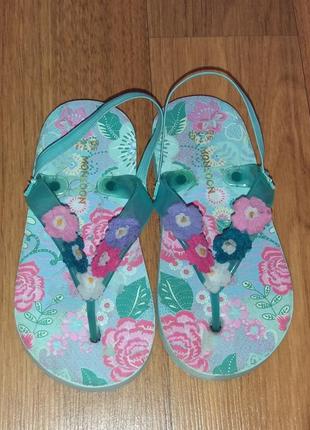 Босоножки на девочку, пляжные босоножки