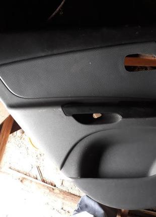 Продам карта дверна задня ліва kia rio 2006-2011