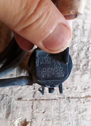 Насос омивача toyota corolla, auris 150 8533071010