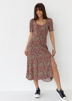 Сукня міді з розрізом у квітковий принт, колір: чорний