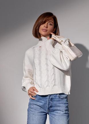 В'язаний жіночий светр із косами, колір: молочний7 фото