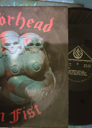 Продам 2 альбомах motorhead3 фото