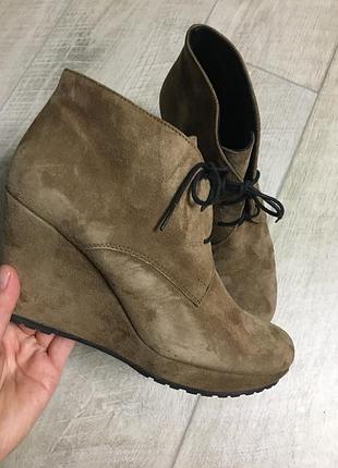 Ботинки замшевые walder