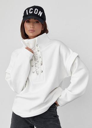 Теплый свитшот со шнуровкой на горловине, цвет: молочный