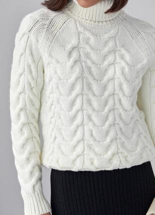 Женский свитер из крупной вязки в косичку, цвет: молочный4 фото
