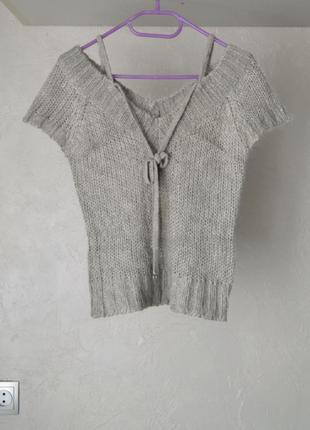 Пушистая теплая оригинальная жилетка в составе мохер