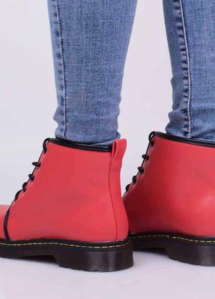 Стильные красные осенние деми ботинки низкий ход3 фото