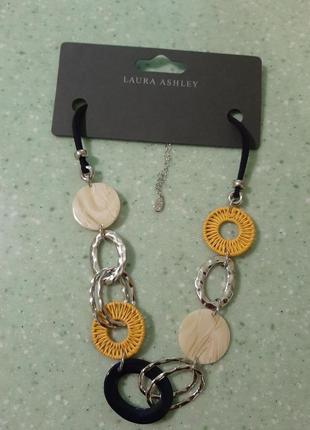 Колье от laura ashley