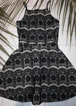 Очень красивое платье new look 915 для девочки 12-13 лет