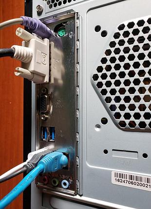 Комп'ютер s1150 core i3-4170 3.7ghz і asus h81m без проблем!