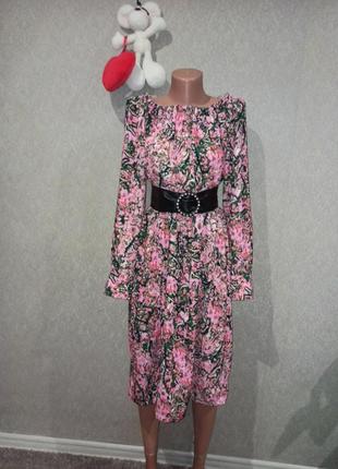 Платье в цветы м