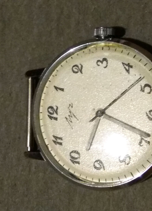 Продам радянські наручні механічні годинники промінь1 фото