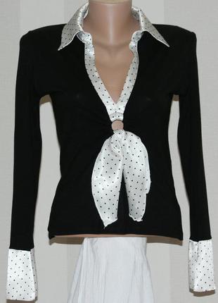 Черная блузка с манжетами в горохи.2 фото