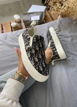 Slip-on beige/black