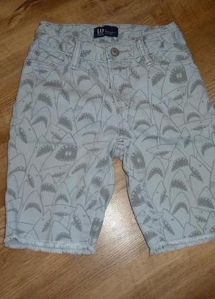 Gap denim шорти геп на 6 років з акулами