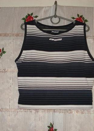 Топ спортивний"reebok"р. 14 у сіро-біло-чорні смужки.