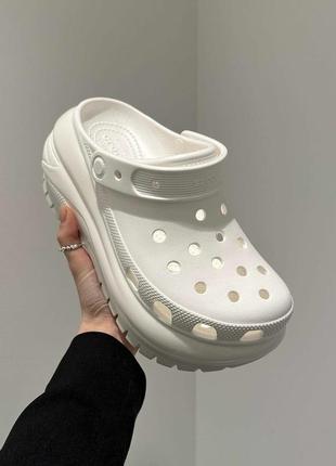 Кроксы на платформе mega crush clog