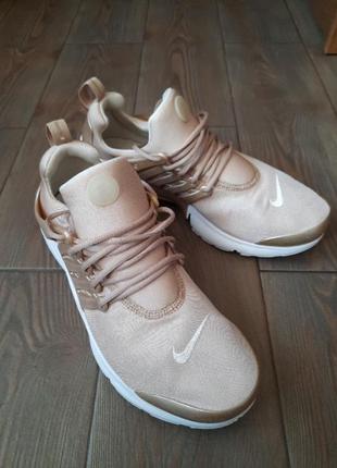 Кроссовки мужские nike presto.