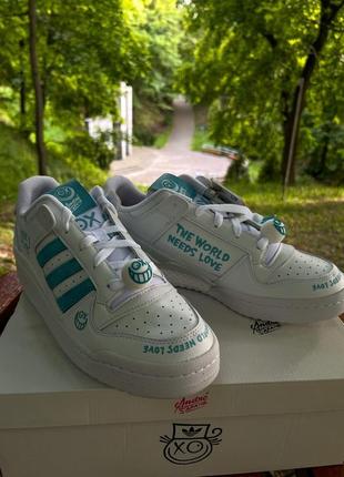 Неймовірні кросівки/adidas forum low classic x andré saraiva/ 42р