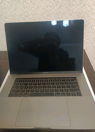 Мак бук про touch bar spase gray mv912