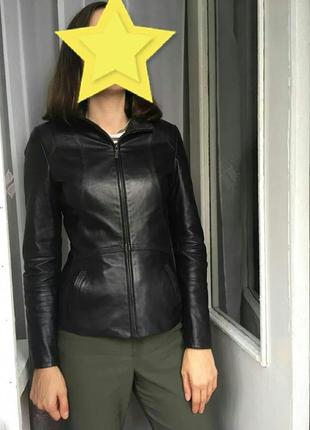 Классическая женская куртка из натуральной кожи