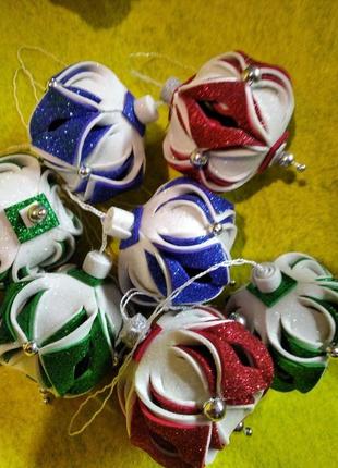 Новорічна іграшка з фоамірану.