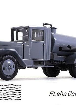 Уралзис-5в асенізаторська (1944). нап. масштаб 1:43