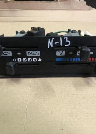 Блок (панель) керування пічкою для nissan sunny n-13