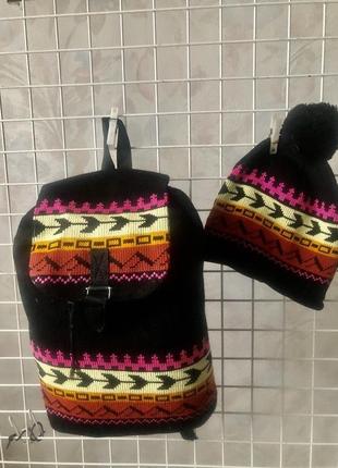 Вязаный рюкзак и шапка с орнаментом -чёрный с оранжево красным
