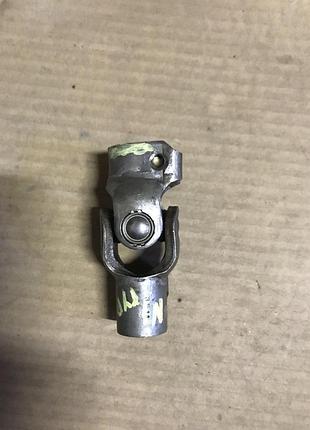 Карданчик(крестовина) рулевой рейки гидравлической для nissan sunny n-14.nissan almera n-15.