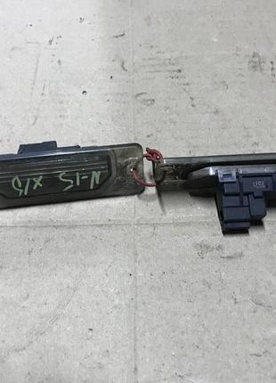 Фонарь подсветки заднего номера для nissan almera n-15. хетчбек.