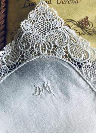 Свадебный платочек с венецианским кружевом