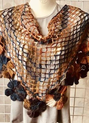 Шаль ручного вязания птичья сетка с каймой из обьемных цветов .5 фото