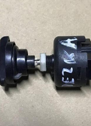 Перемикач обертів вентилятора пічки для mitsubishi galant.