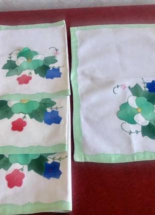 Комплект из 4 сервировочных салфеток с аппликацией -зелёная кайма-44 х29 см