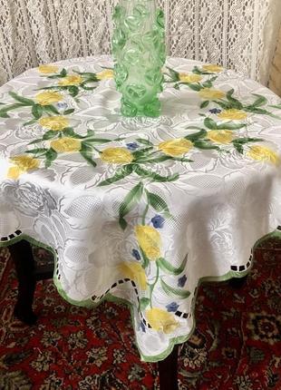Скатерть -желтый тюльпан -принт -вышивка -89х89см1 фото