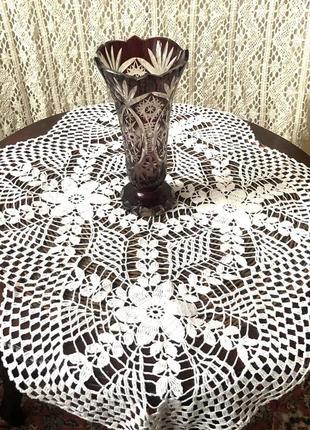 Овальная скатерть -накомодник -большая салфетка крючком 77х63 см