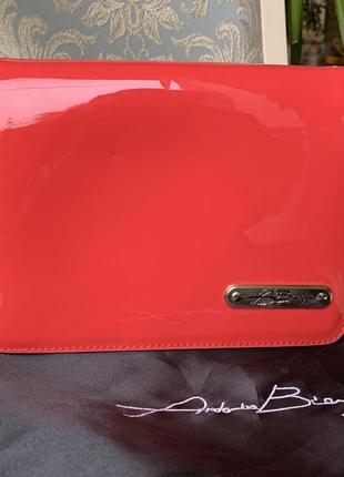 Лаковая сумочка antonio biaggi