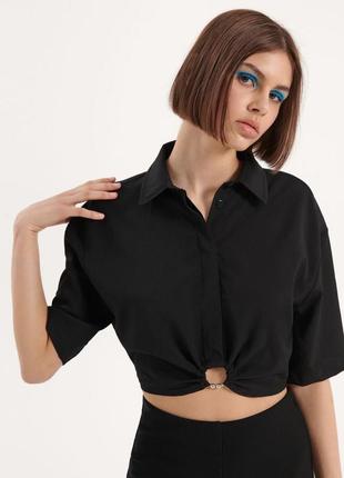 Укороченная блуза черная