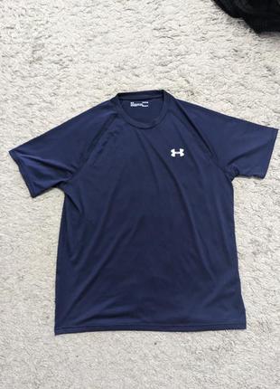 Футболка under armour, size l, состояние идеальный, подмышки 59 длина 72