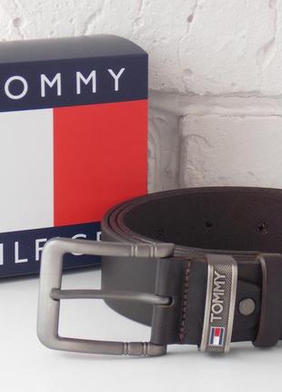 Коричневий чоловічий шкіряний ремінь tommy hilfiger