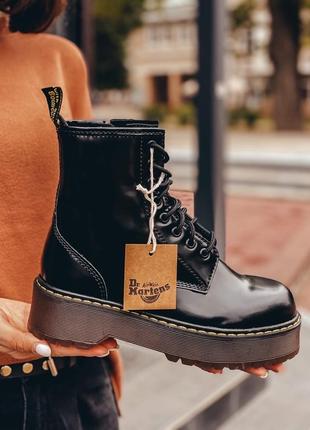 Круті жіночі черевики dr. martens jadon лакована шкіра демисезон чорні