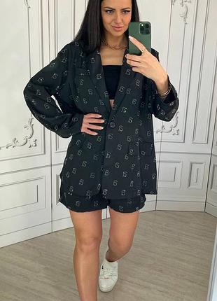 Стильный костюм пиджак и шорты