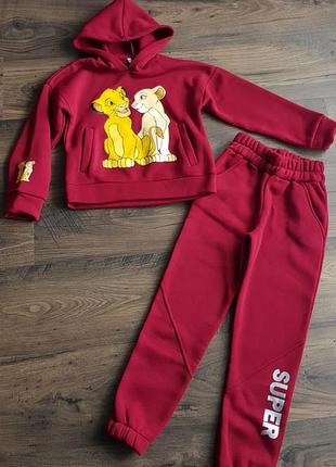 Костюм на дівчинку